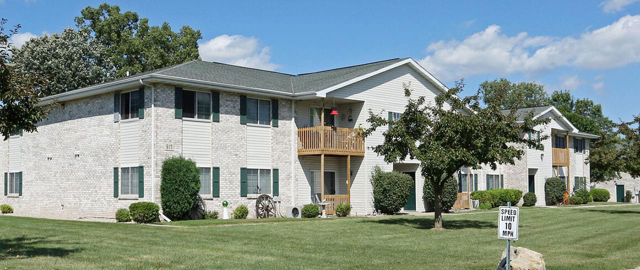 Irish Spring Apartments For Rent in Neenah, Wisconsin